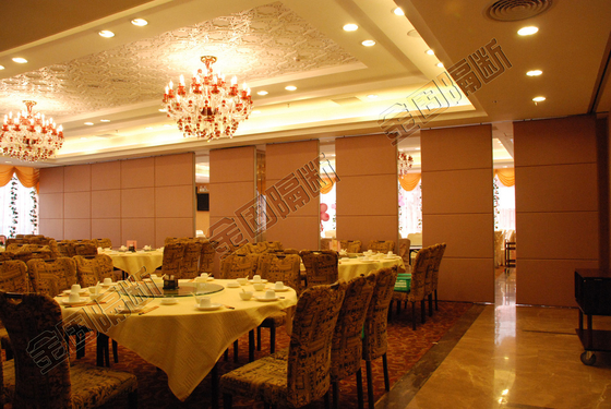 গুণ  Fabric Surface Sliding Partition Wall With Class A Fire Rating কারখানা