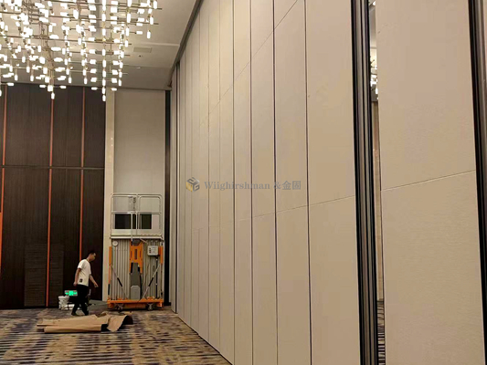 গুণ  Powder Coating Office Divider Walls With Customizable Colors Quick And Easy Installation কারখানা
