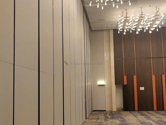 Pared plegable inalámbrica móvil de alta estabilidad con puerta única