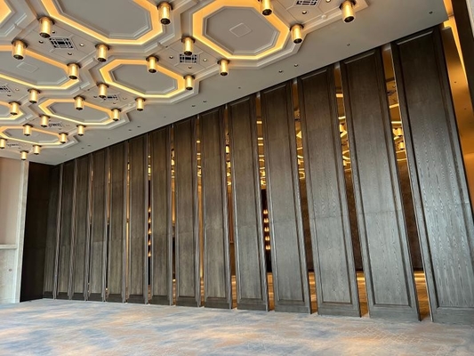 Économiser de l'espace Diviseur de mur temporaire fiable pour salle d'exposition